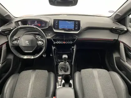 Photo 28 Peugeot 208  PureTech 100 S&S BVM6