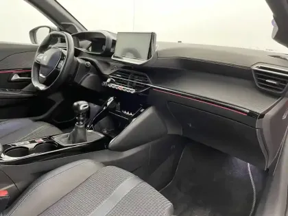 Photo 31 Peugeot 208  PureTech 100 S&S BVM6
