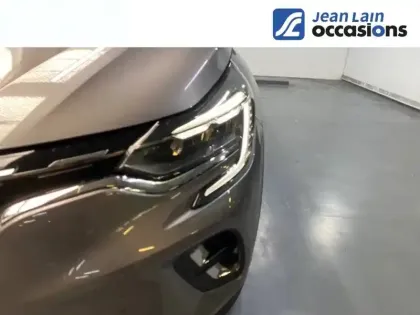 Photo 18 Renault Captur  E-Tech full hybrid 145