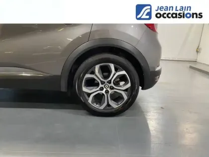 Photo 8 Renault Captur  E-Tech full hybrid 145