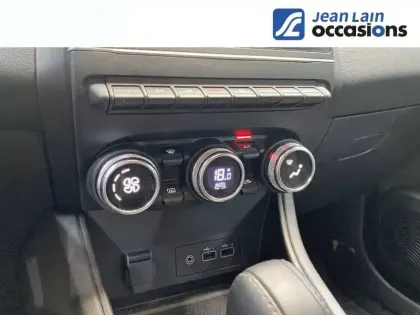 Photo 13 Renault Captur  E-Tech full hybrid 145