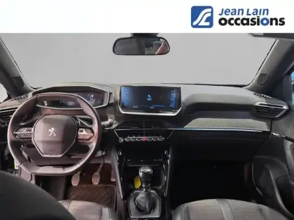 Photo 17 Peugeot 2008  PureTech 130 S&S BVM6