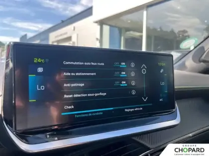 Photo 19 Peugeot 2008  Electrique 136 ch