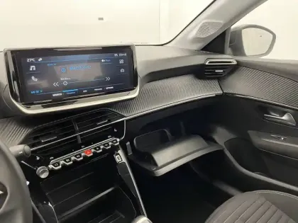 Photo 24 Peugeot 208  PureTech 100 S&S BVM6