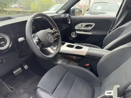 Photo 7 Mercedes GLB  200
