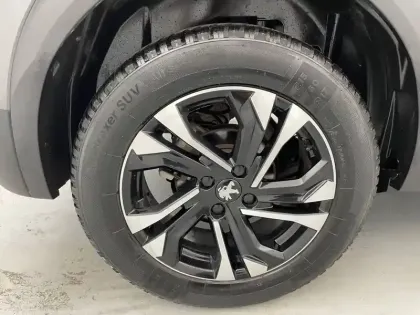 Photo 18 Peugeot 2008  PureTech 130 S&S EAT8