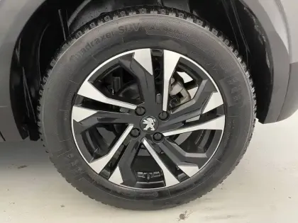 Photo 15 Peugeot 2008  PureTech 130 S&S EAT8