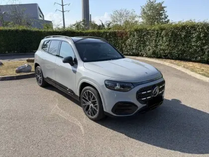 Photo 15 Mercedes GLB  200 4MATIC