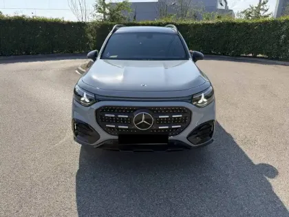 Photo 14 Mercedes GLB  200 4MATIC