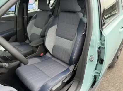 Photo 8 Renault 4 Renault  E-Tech Electrique 150 ch autonomie confort