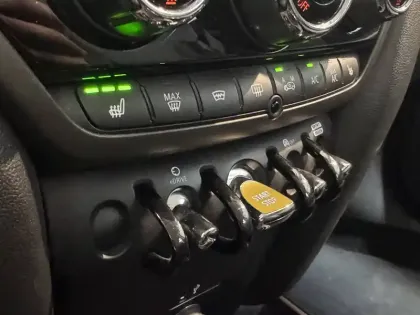 Photo 36 Mini Mini Countryman 125 - 95 ch ALL4 BVA6