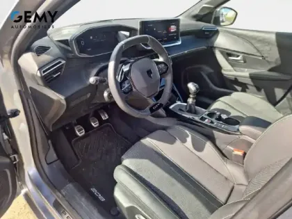 Photo 8 Peugeot 208  PureTech 100 S&S BVM6