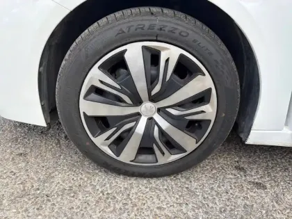 Photo 10 Peugeot 208  PureTech 100 S&S BVM6