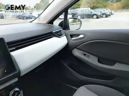 Photo 27 Renault Clio  E-Tech full hybrid 145