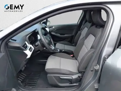 Photo 8 Renault Clio  E-Tech full hybrid 145
