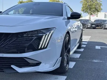 Photo 15 Peugeot 508  SW Hybrid4 360 e-EAT8 Peugeot Sport Engineered
