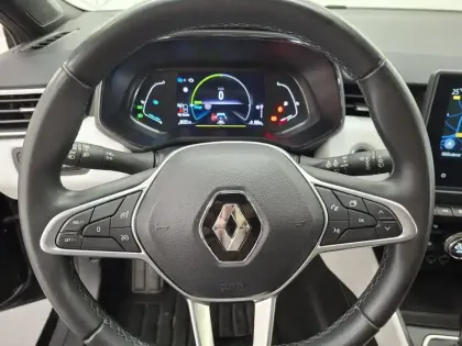 Photo 32 Renault Clio  E-Tech hybride 145