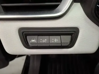 Photo 31 Renault Clio  E-Tech hybride 145