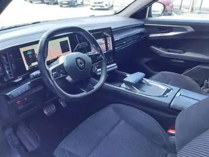 Photo 8 Renault Austral  E-Tech hybrid 200
