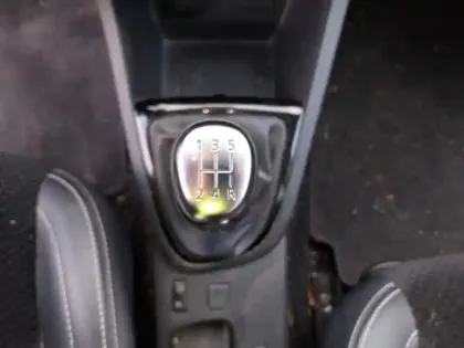 Photo 12 Renault Clio  dCi 90 Energy