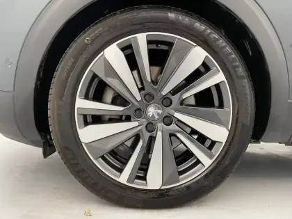 Photo 18 Peugeot 3008  Hybrid4 300 e-EAT8