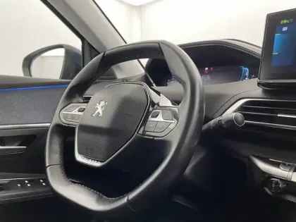 Photo 29 Peugeot 3008  Hybrid 225 e-EAT8