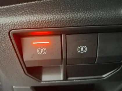 Photo 33 Renault Austral  E-Tech hybrid 200