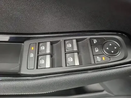 Photo 31 Renault Austral  E-Tech hybrid 200