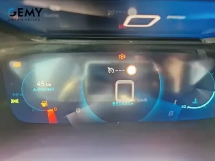 Photo 15 Peugeot 2008  PureTech 100 S&S BVM6