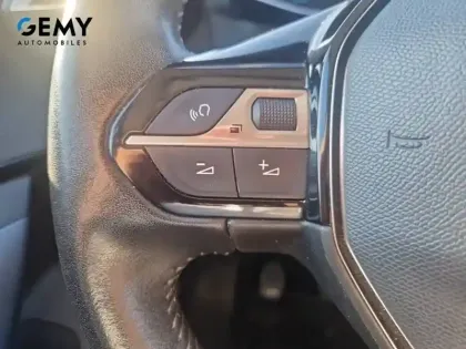 Photo 18 Peugeot 2008  PureTech 100 S&S BVM6