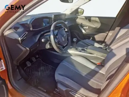 Photo 8 Peugeot 2008  PureTech 100 S&S BVM6