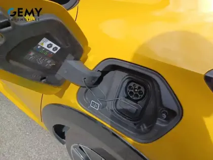 Photo 19 Peugeot 208  Electrique 50 kWh 136ch