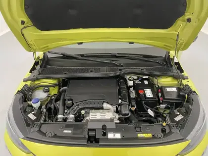 Photo 20 Peugeot 208  PureTech 100 S&S BVM6
