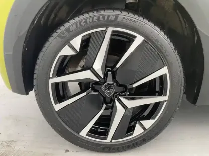 Photo 18 Peugeot 208  PureTech 100 S&S BVM6
