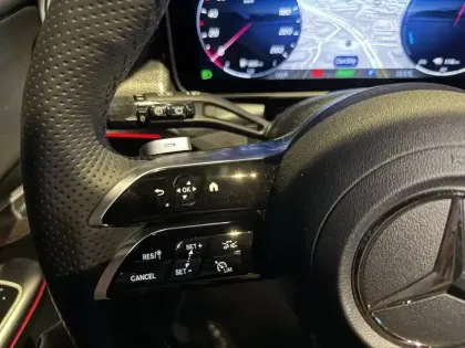 Photo 9 Mercedes GLC  300 e Hybrid EQ 4Matic