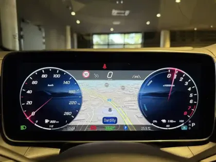 Photo 10 Mercedes GLC  300 e Hybrid EQ 4Matic