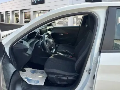 Photo 8 Peugeot 208  PureTech 100 S&S BVM6