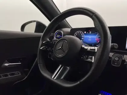 Photo 42 Mercedes Classe A  180 d
