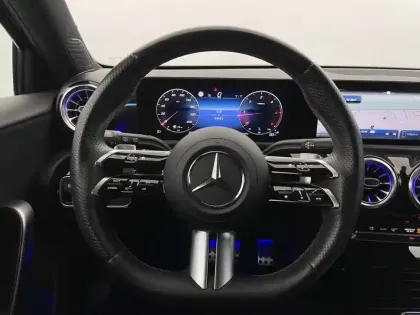 Photo 41 Mercedes Classe A  180 d