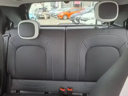 Photo 24 Renault Twingo  III E-Tech
