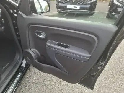 Photo 17 Renault Twingo  III E-Tech