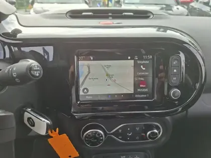 Photo 20 Renault Twingo  III E-Tech