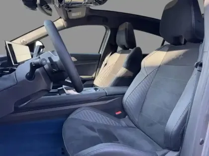 Photo 19 Renault Rafale 300 E-Tech Plug-in Hybrid 4x4 