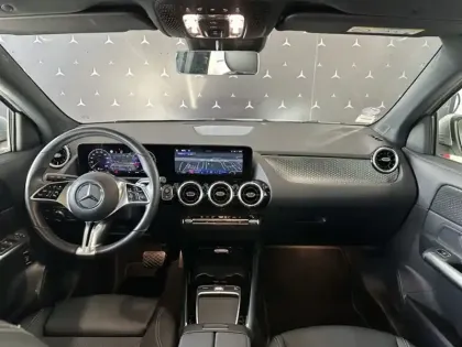 Photo 11 Mercedes GLA 200 Progressive Line