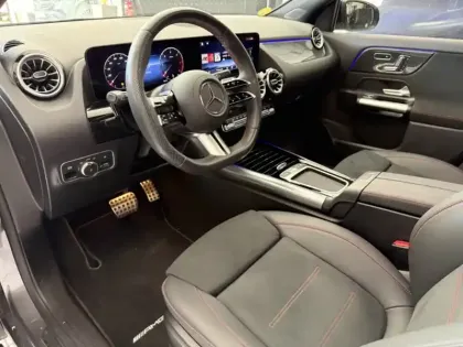 Photo 8 Mercedes GLA 200 d AMG Line