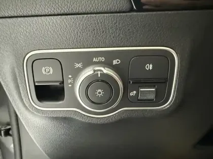 Photo 14 Mercedes GLA 200 d AMG Line
