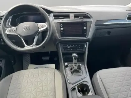 Photo 9 Volkswagen Tiguan  1.4 eHybrid 245ch Life Business DSG6