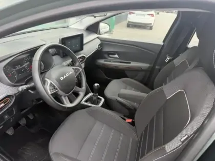 Photo 6 Dacia Sandero  1.0 TCe 90ch Stepway Expression
