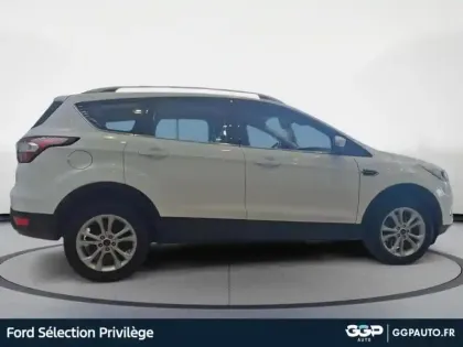 Photo 6 Ford Kuga  2.0 TDCi 150ch Stop&Start Titanium 4x2