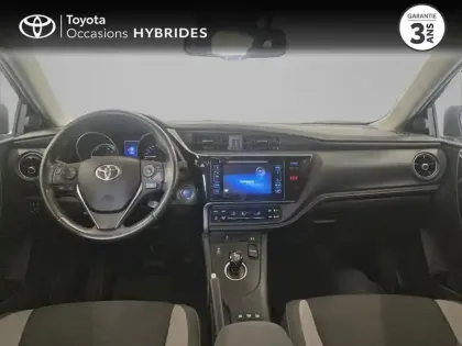 Photo 7 Toyota Auris  HSD 136h Design